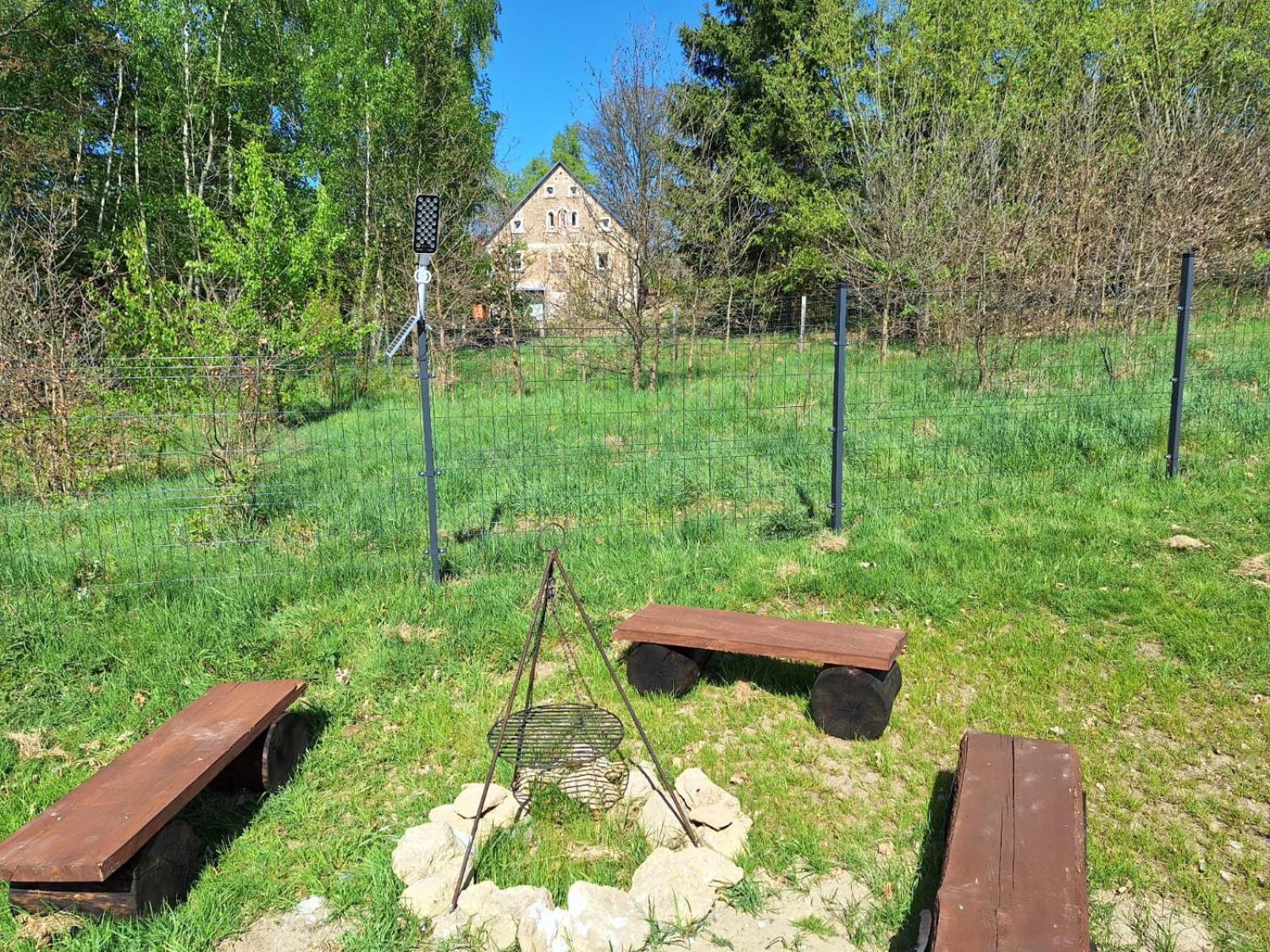 Górski Zakątek: Rodzinne Agroturystyczne Schronisko z Basenem Mirsk Exterior photo